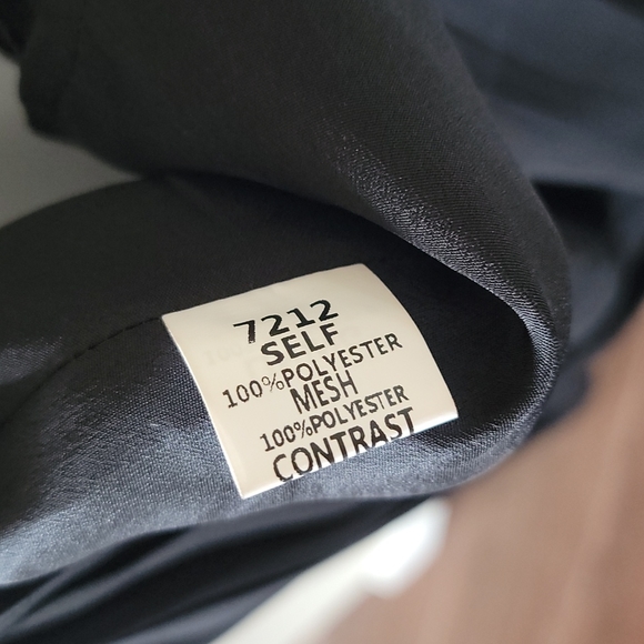 New Beautiful Minuet Black Metallic V-neck pleated form Dress Juniors sz Medium - Picture 11 of 11